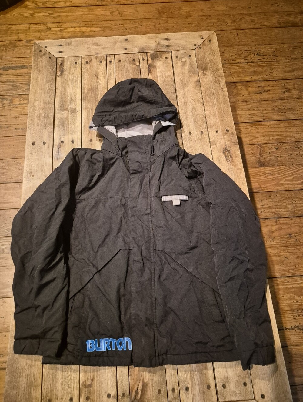 Burton Boy's Black Hooded Snowboard Jacket with Blue Logo Size Medium (10-12)